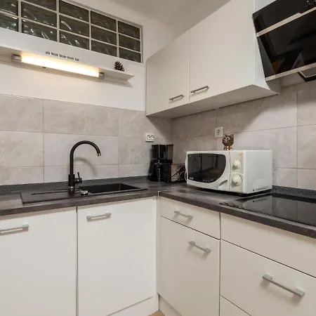 By Interhome Barbat na Rabu