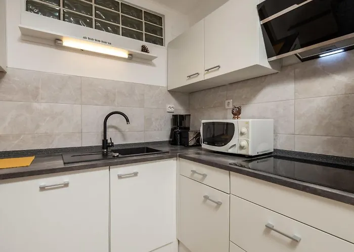By Interhome Barbat na Rabu