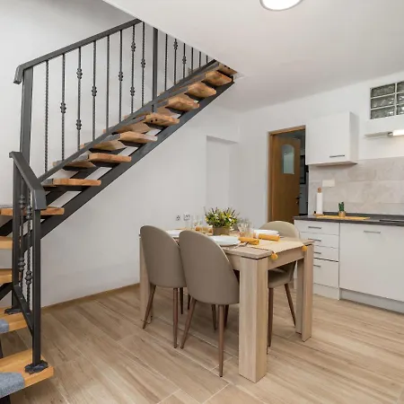 Feriehus By Interhome Barbat na Rabu